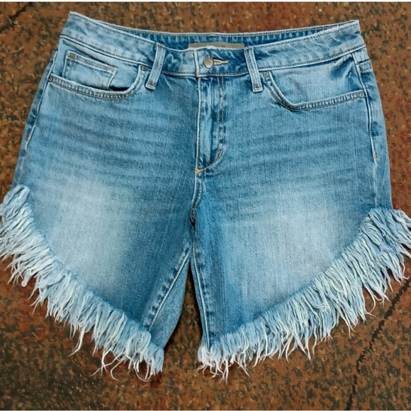 Joes Jeans - Asymmetrical frayed Jean shorts - Picture 2 of 6